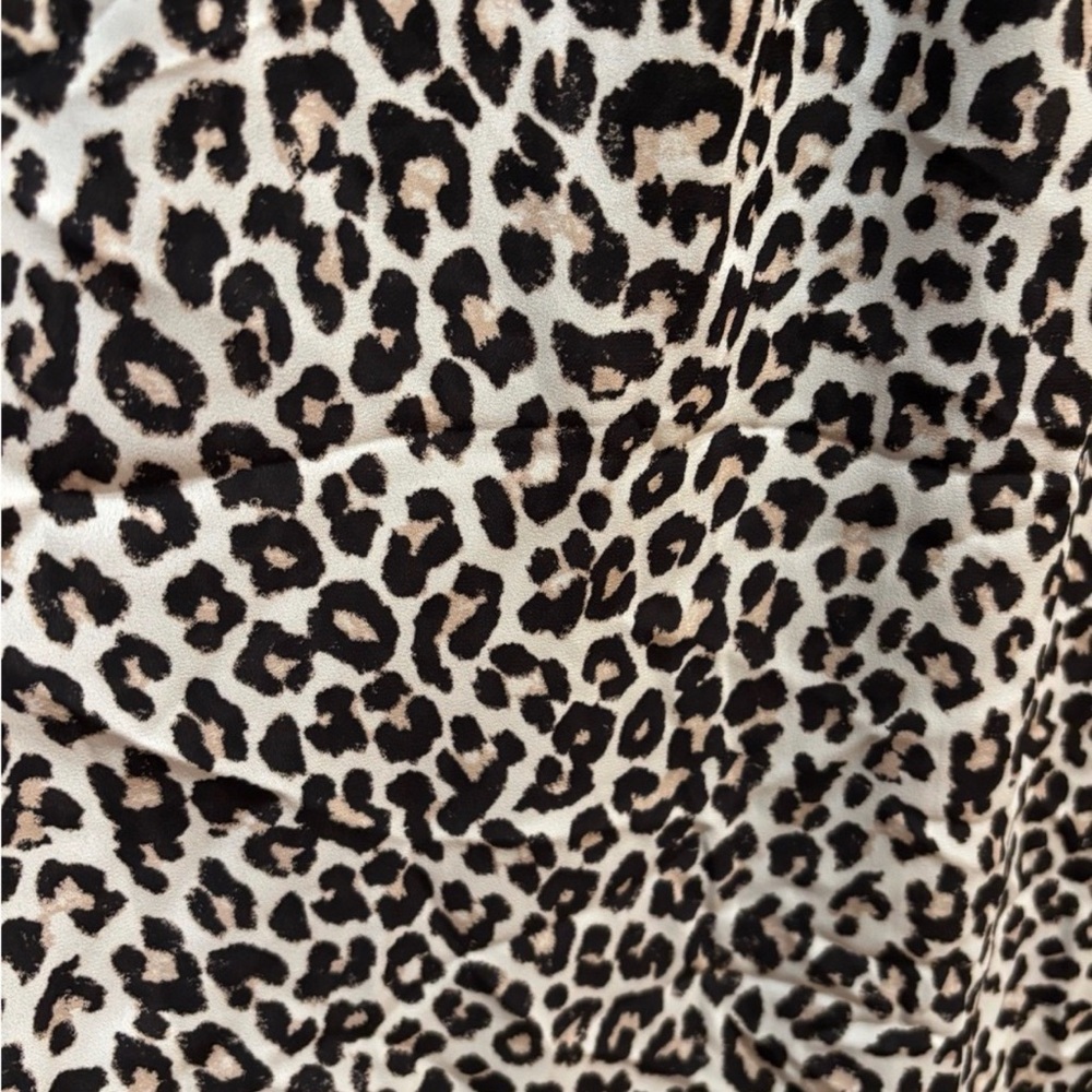 Carolina Belle Black and White Leopard Print Sleeveless Blouse - Picture 5 of 6
